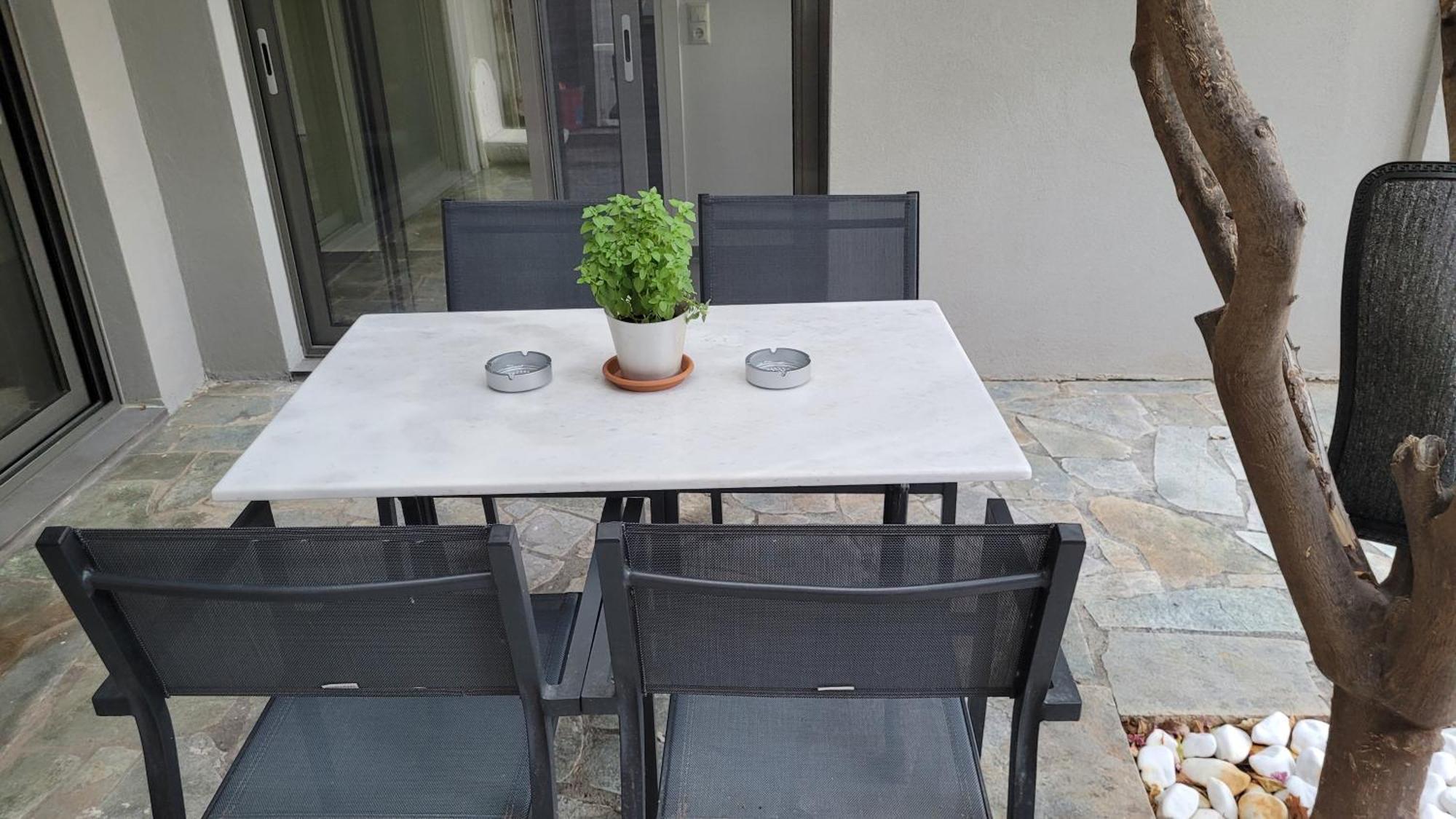 Appartement Charming Coastal Retreat à Anavyssos Extérieur photo